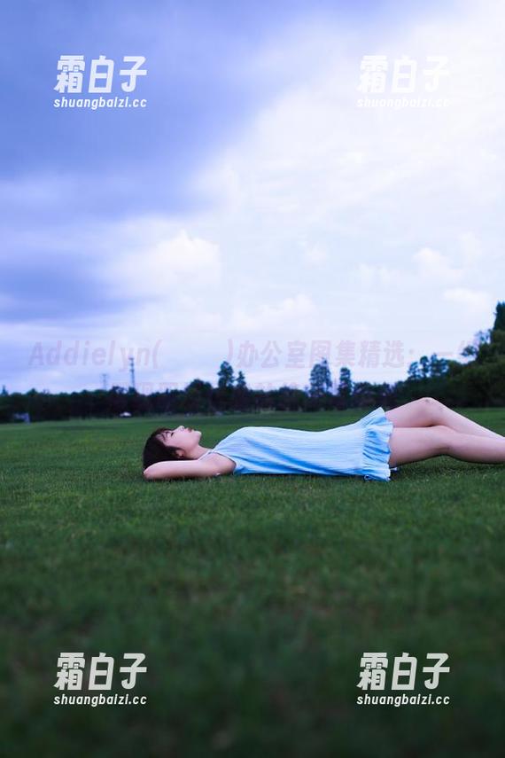 Addielyn(에디린)办公室图集精选：一组展现职场优雅的绝美写真集