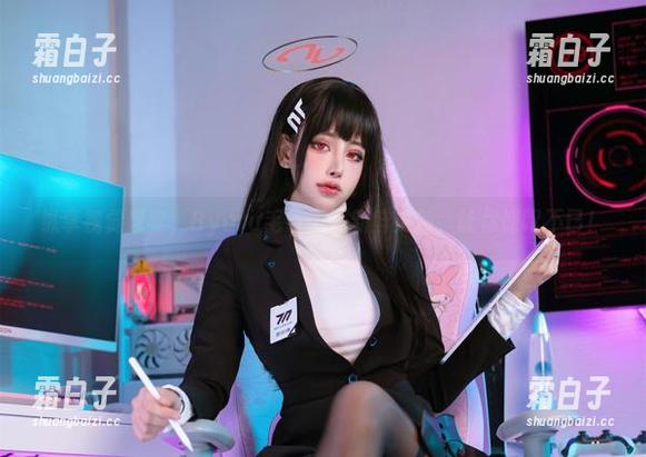 纵享视觉盛宴，Byoru毛衣美图新鲜更新，让你惊叹不已！