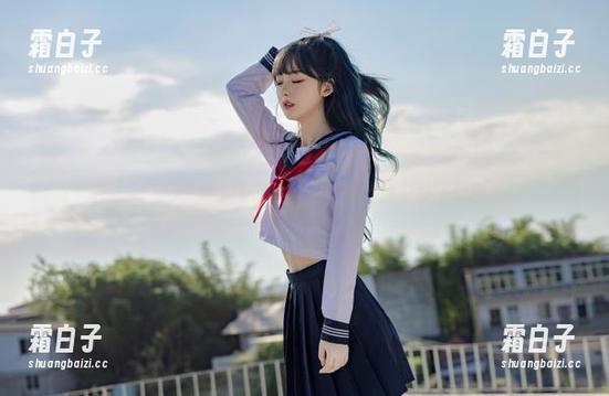 GIRLT果团网 走进果团网性感小怪兽的世界,欣赏精彩原图与图册!