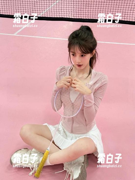 IMiss爱蜜社 - 捕捉天台的诗意瞬间：王雨纯精致写真作品图包推荐