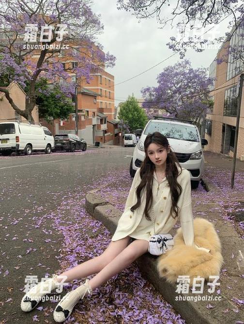 IMiss爱蜜社 - 莉娜lena温柔写真：为你带来无尽福利的视觉盛宴