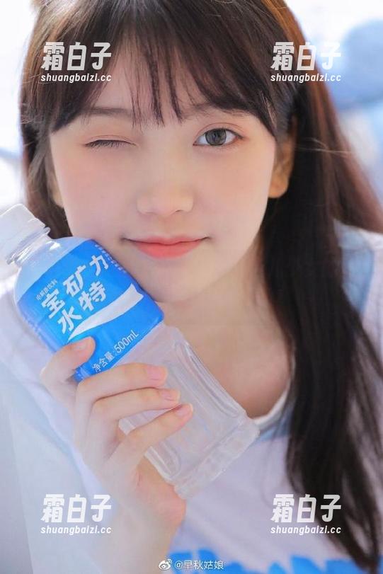 下载喵糖映画写真集，发现猫儿少女的甜美世界，绝对让你心动！