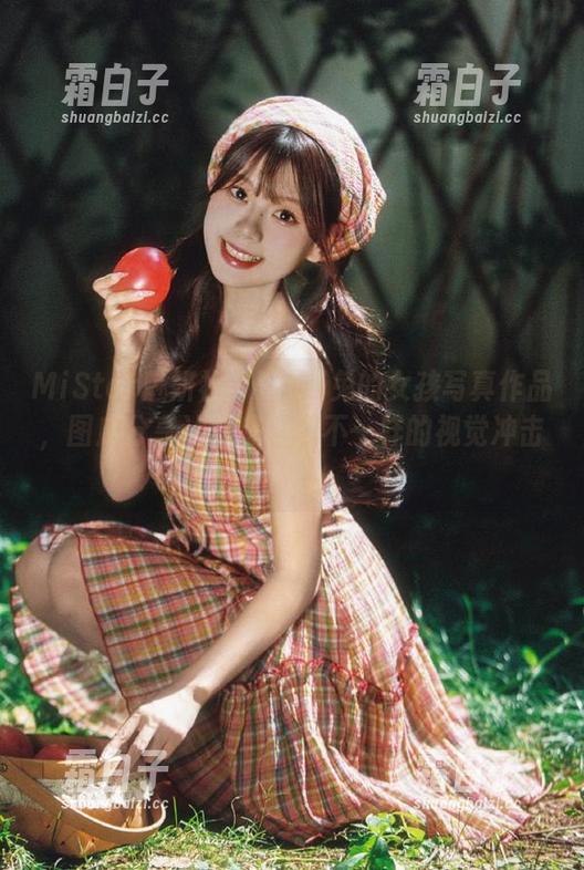 MiStar魅妍社 - Miki兔的女孩写真作品，图库分享让你感受到不一样的视觉冲击！