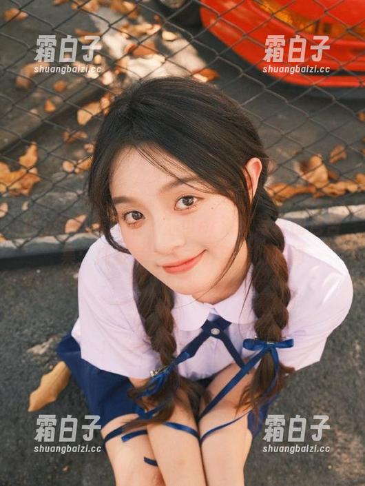 MyGirl美媛馆 - 苏可er浴缸写真图包合集：捕捉每一个水波涟漪的瞬间