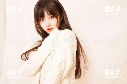 探索Shika小鹿鹿的可爱世界：超萌写真图集，点亮你的心情！
