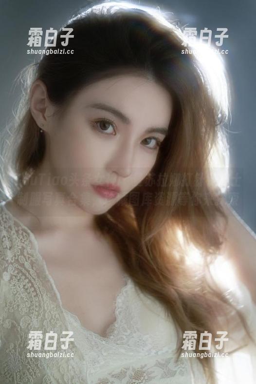 TouTiao头条女神 - 曼苏拉娜打针针护士制服写真合集，珍藏图库资源等你来探索