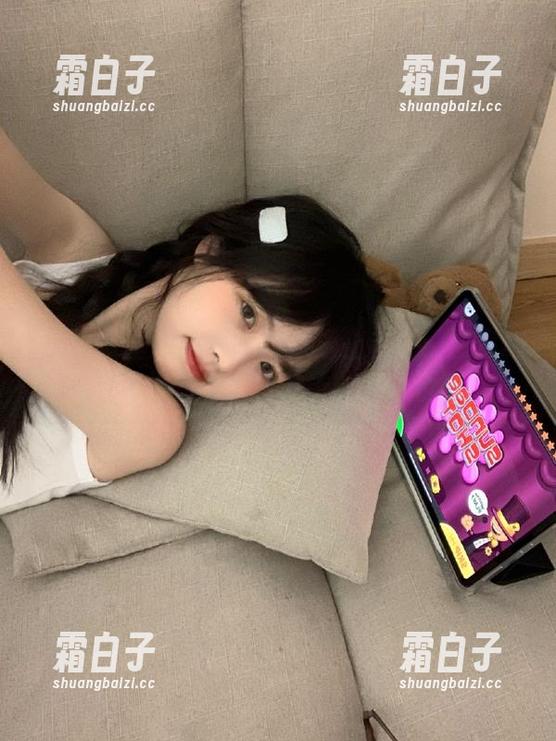 UGirls尤果网-佟蔓 UGirls尤果网 - 当佟蔓遇上毛衣:图库精选,给你一个笑到肚子的温暖合集!