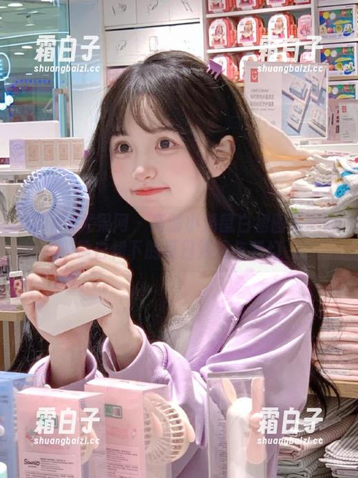 UGirls尤果网 - 高清小潘鼠白裙图集：轻盈白裙下的夏日浪漫与梦幻