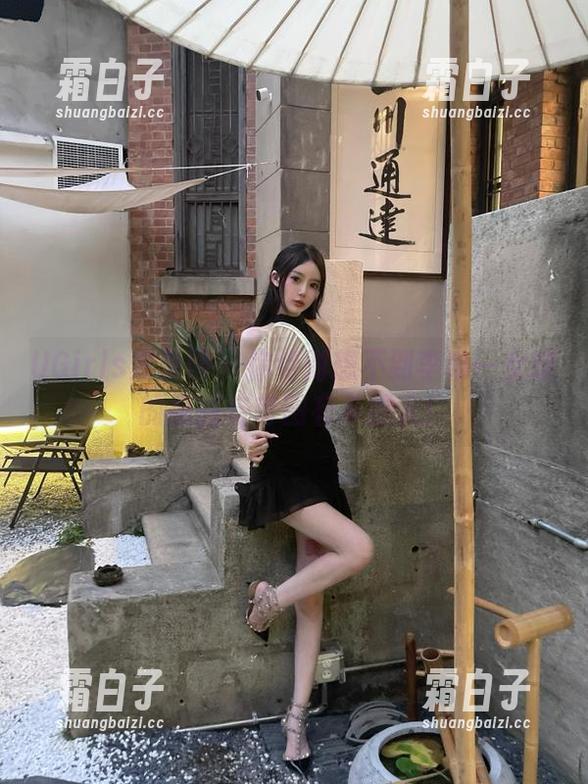 UGirls尤果网 - 你绝对想不到李唯一女孩的原图与套图有多撩人！