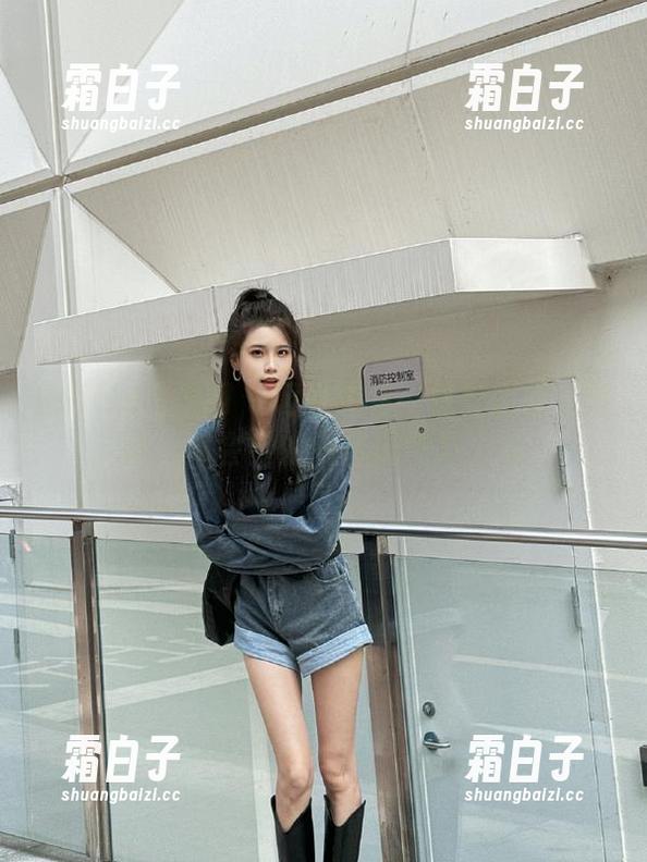 UGirls尤果网 - 网盘热荐：林妃媛裸足写真，体会她的别样风情与力量