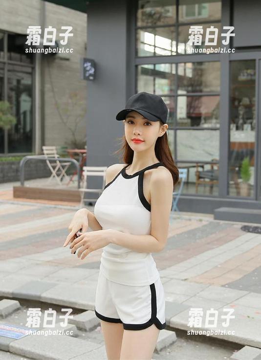 UGirls尤果网 - 尽情欣赏谭晓彤女仆写真合集，欢乐与美丽的精彩分享