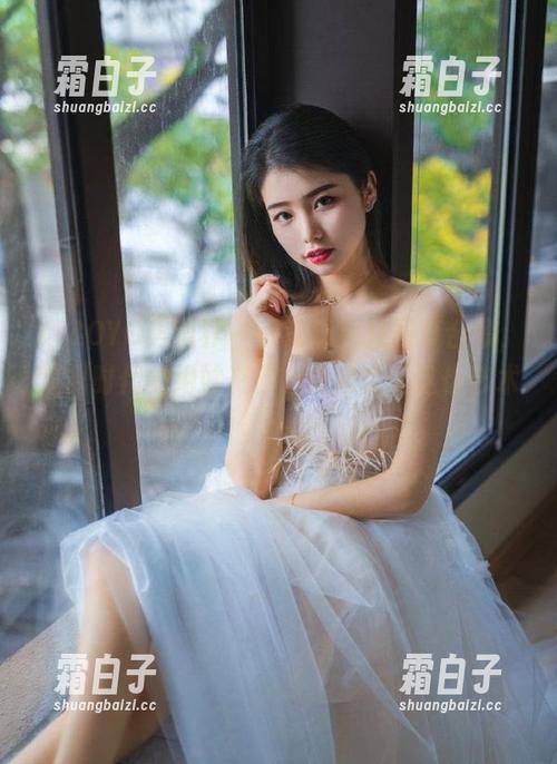 XIAOYU语画界-徐莉芝 XIAOYU语画界 - 徐莉芝女孩写真合集,喧嚣时代的绝妙资源,快来享受这份艺术!