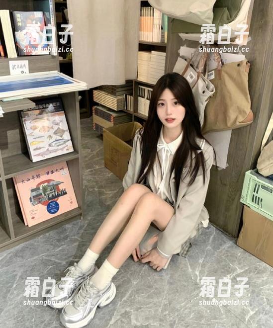 XIAOYU语画界 - 独家杨紫嫣泳衣图集，精彩瞬间等你免费下载，绝对不容错过！