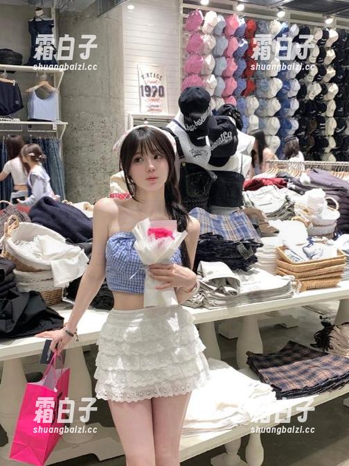 XIAOYU语画界-林乐一 XIAOYU语画界 - 喜剧搭档:林乐一夏天写真免费原图,笑点满满来袭!