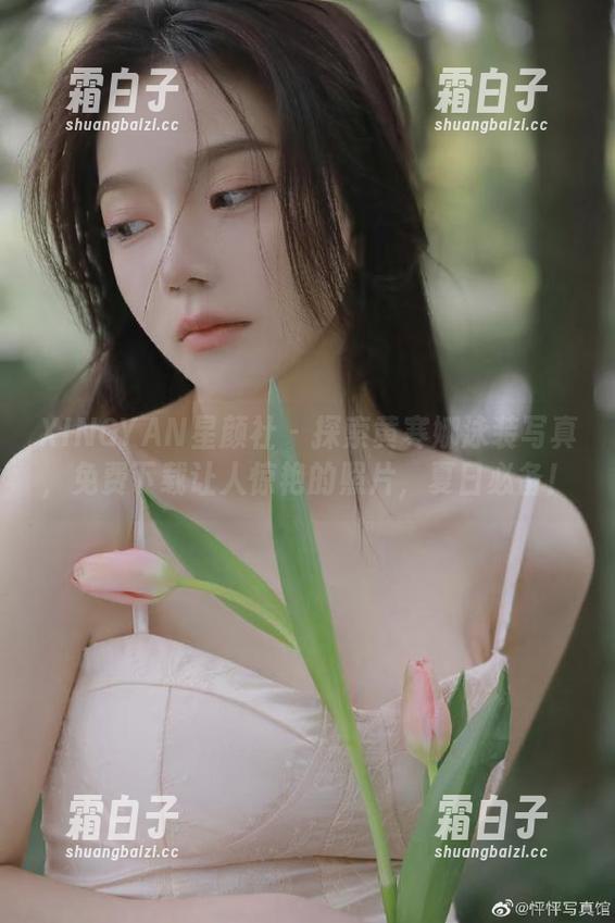 XINGYAN星颜社 - 探索黄寒娜泳装写真，免费下载让人惊艳的照片，夏日必备！