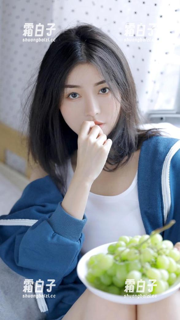 Xiuren秀人网-sophie余冰 Xiuren秀人网 - 唤醒你的夏季梦想——sophie余冰泳装美图精彩合集来袭!