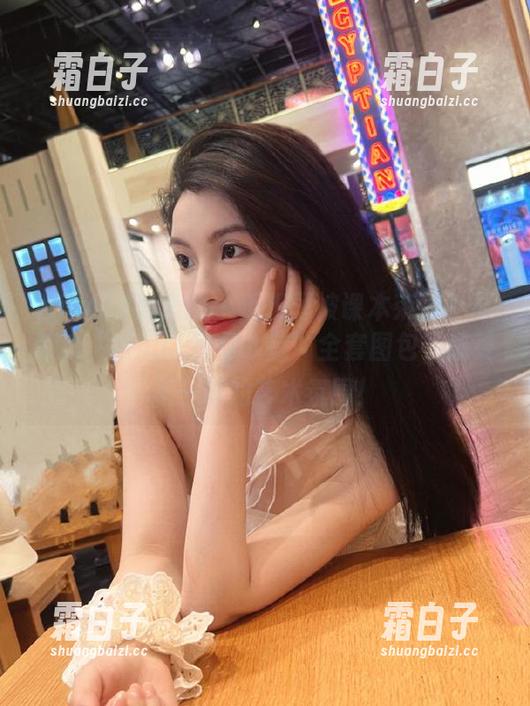 Xiuren秀人网 - 不想再被课本束缚？那就来“tina_甜仔教室”全套图包，感受不一样的艺术氛围！