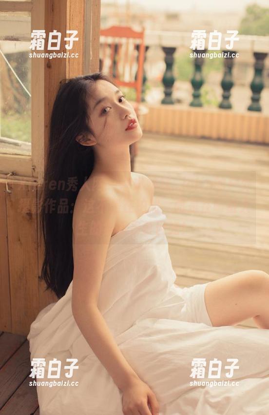 Xiuren秀人网 - 卓琳妹妹_jolin的户外摄影作品：这不是在拍照，而是在吸引人生的全部羡慕目光！