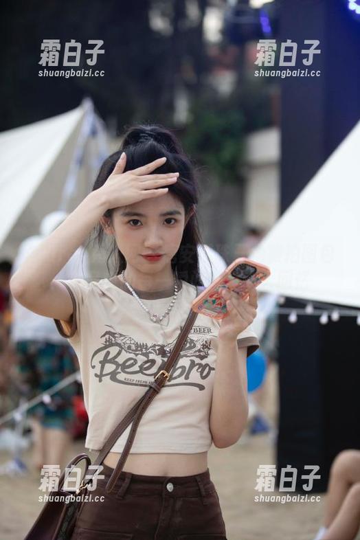 Xiuren秀人网 - 唐安琪珠三角旅拍图包：作品中的每一瞬间都是动人回忆
