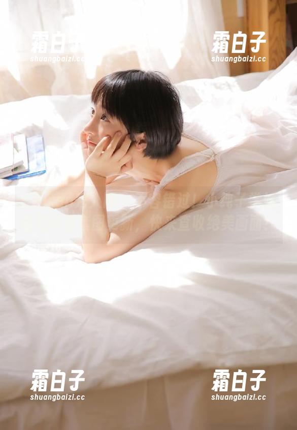 Xiuren秀人网 - 不容错过！小纯子学妹系列写真套图更新，快来查收绝美画面！