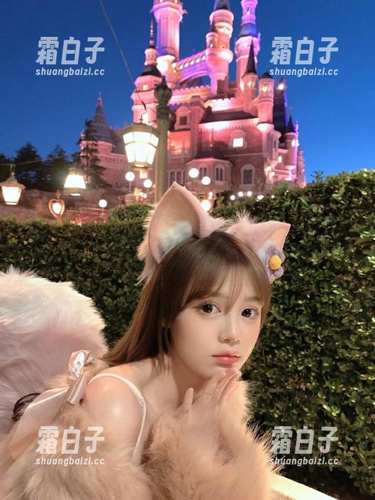 Xiuren秀人网 - 李可儿连衣裙写真登场，免费分享让你在朋友圈狂点赞！