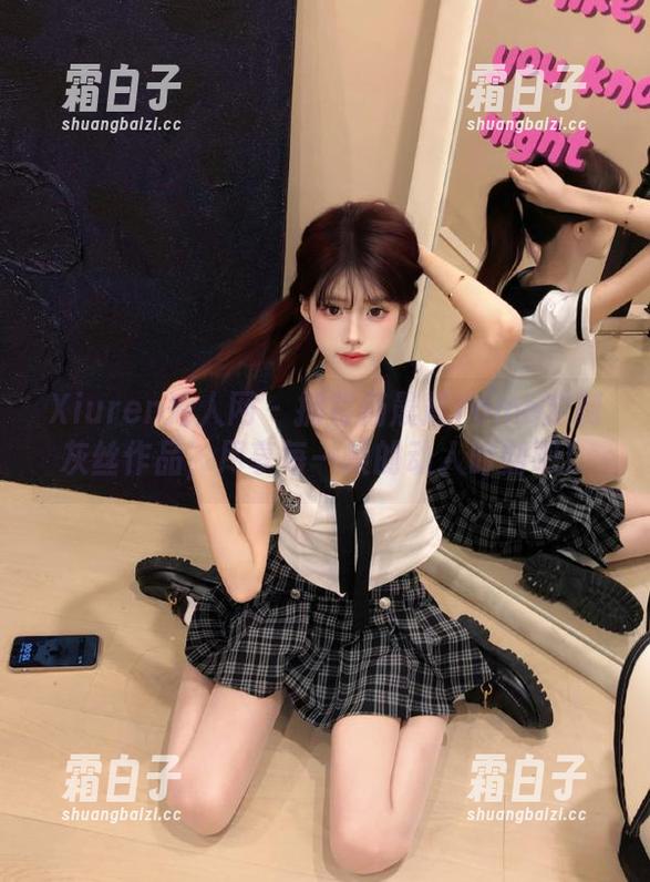 Xiuren秀人网-杨晨晨Yome Xiuren秀人网 - 拥有杨晨晨Yome定制灰丝作品,尽享每一帧的动人时刻吧!