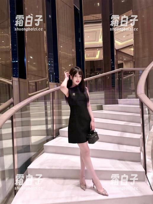 Xiuren秀人网 - 探索樱井舞短裙写真集的魅力，独特资源让你沉醉在视觉盛宴中！