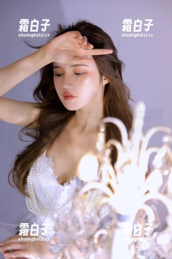 Xiuren秀人网 - 浅浅Danny瑜伽的心灵呼唤：富有灵性的图包与赏心悦目的合集分享