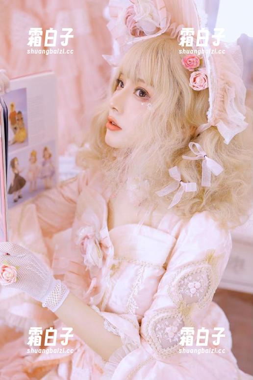 Xiuren秀人网 - 从黑丝中感受艺术：全新葛征Model写真图包上线分享