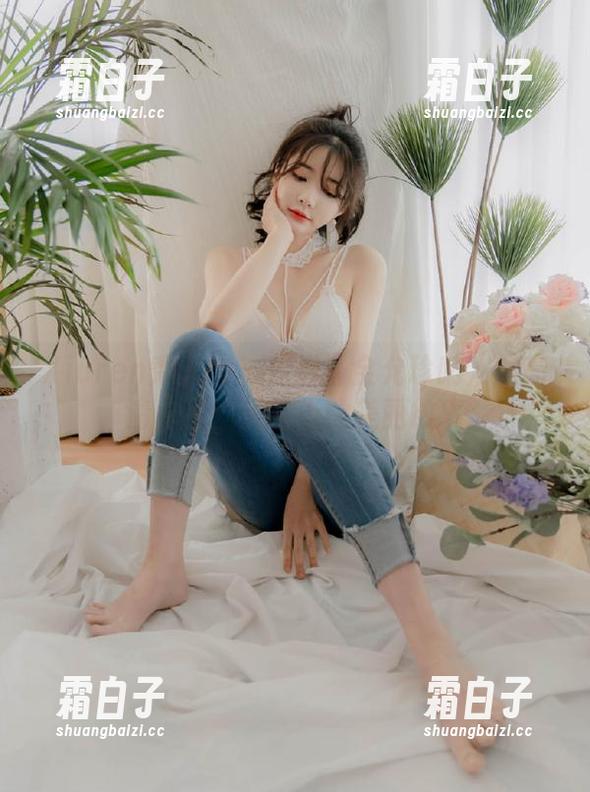 Xiuren秀人网 - 走进《金允珍呐》的高清作品：天台上的美丽故事