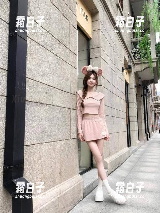 Xiuren秀人网-黄婧GIGI Xiuren秀人网 - 校园青春与福利并存,黄婧GIGI写真让你心动不已