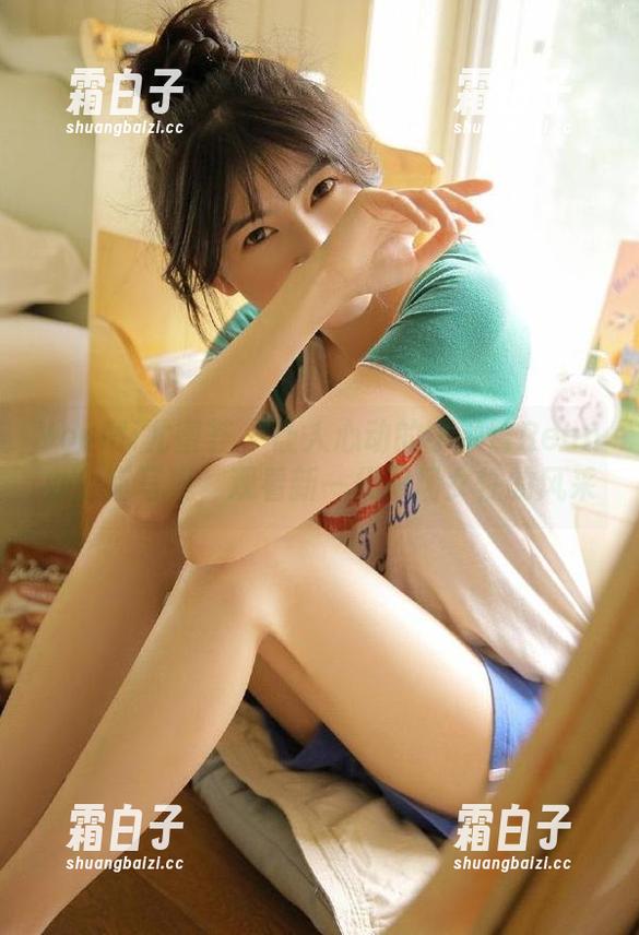 YouMi尤蜜荟 - 让人心动的小海臀Rean办公室写真，观看新一代职场女性的风采