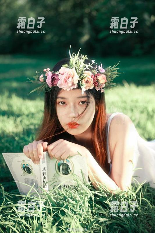 YouWu尤物馆 - 套图分享：小尤奈女王的璀璨时刻，让你心动不已哦！