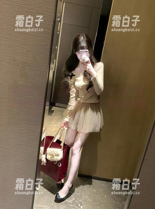 YuYu超甜丫 微密圈 - YuYu超甜丫写真新作上线!美脚照片免费分享,快来为自己增添点美丽吧!