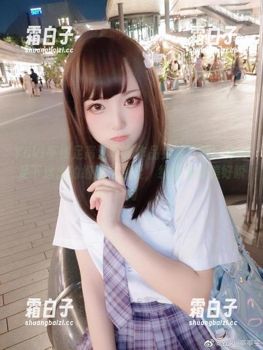 Yuki亭 Yuki亭裸足高清写真作品免费下载:体验足下透出的细腻与温柔,纵情享受美好瞬间