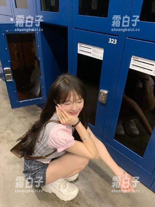 全套写真集：asagiriai(爱ちゃん)女友为你展现现代女性的自信与美丽