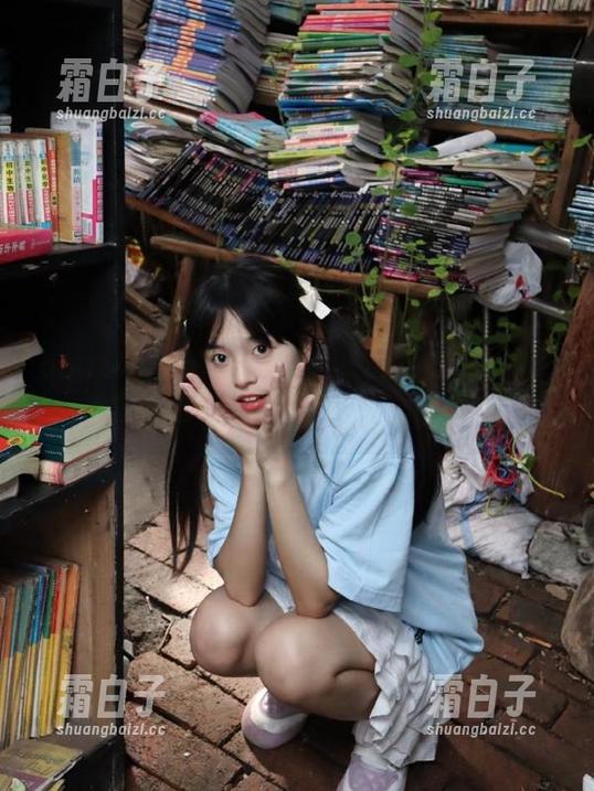 beautyleg - 在白色中绽放：Lola的摄影作品原图解读，带你领略她的艺术视角