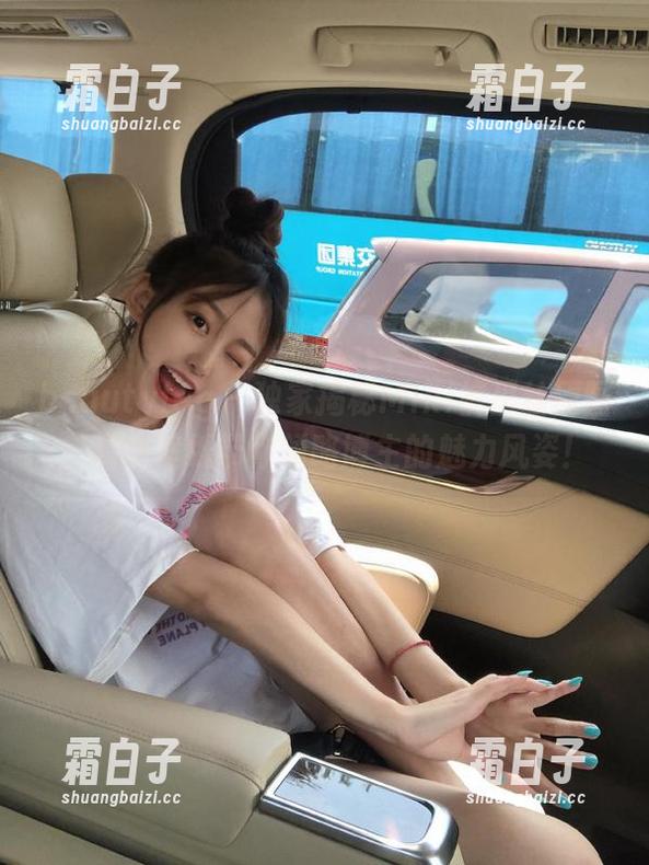 beautyleg-Miki beautyleg - 独家揭秘Miki裤里丝原图,高清壁纸带你领略博主的魅力风姿!