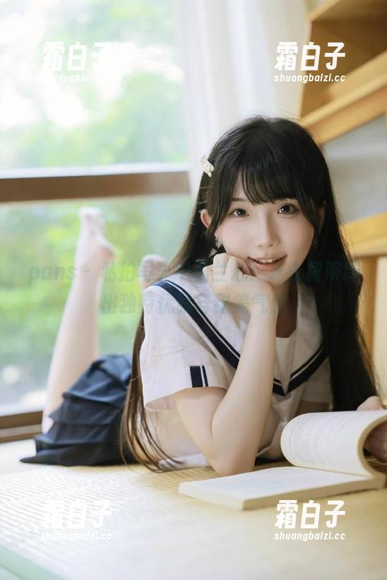 pans - 私拍写真中的兰心：连衣裙演绎出独特优雅与甜美气息