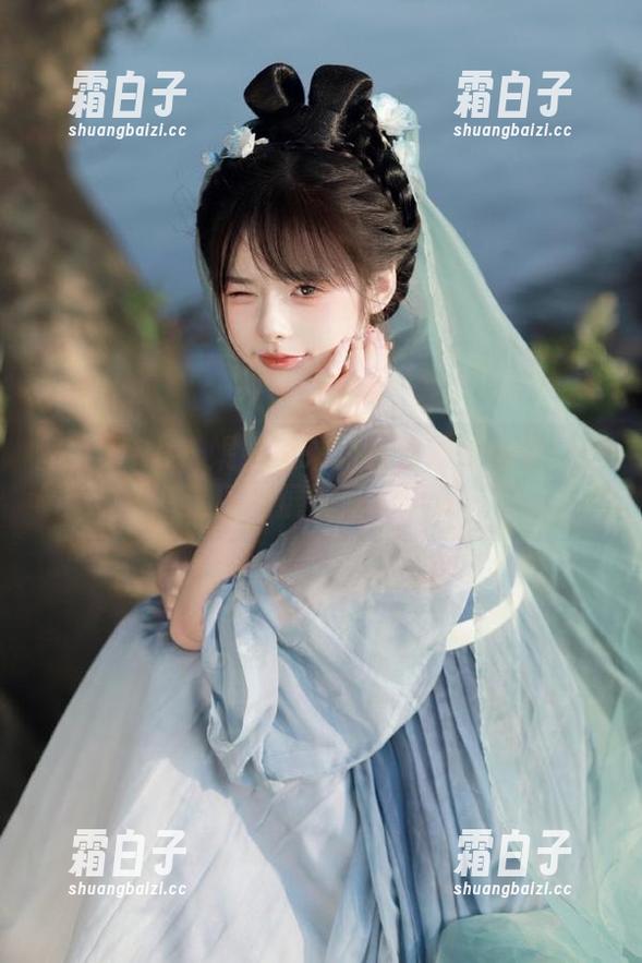 丝慕GIRL - 娓娓道来的佳佳妹妹故事：精选图包展现她的风采