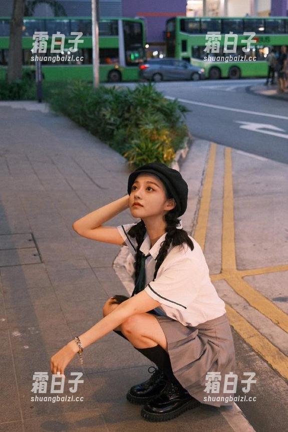 丽柜 - 团子的私人画廊：万种风情与美图交织的照片让你惊艳无限！