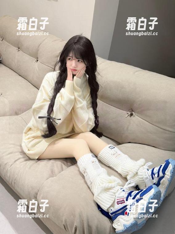 丽柜 - 一路青春！小璐璐水手服套图分享，记录青春的每一瞬