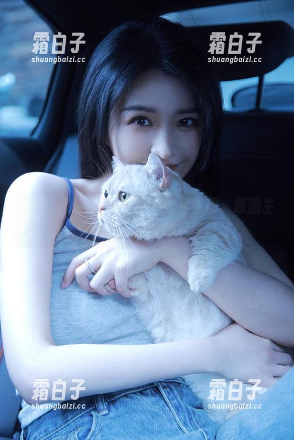 丽柜 - 感官盛宴！敏儿美足图册，原图生动呈现优雅与独特的足部风情！