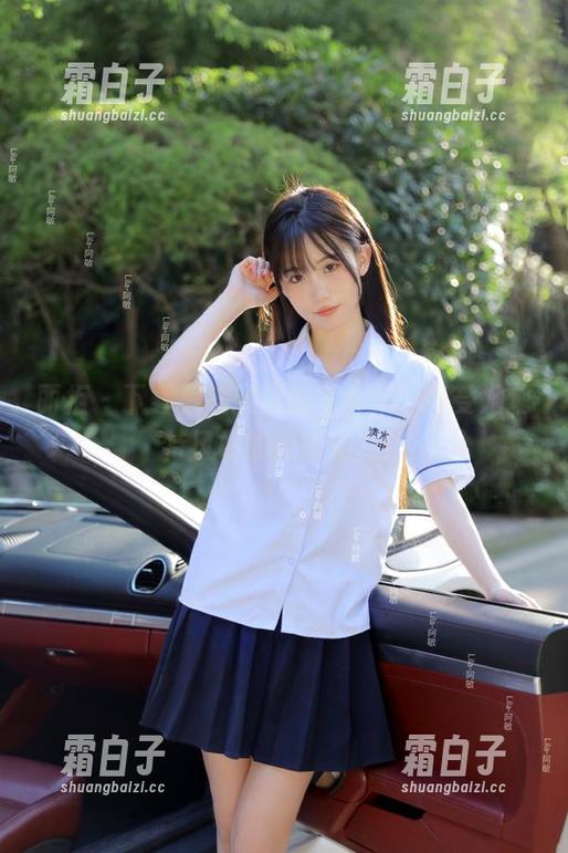 丽柜 - 下载美美教室的写真集，感受她独特风格的无限魅力！