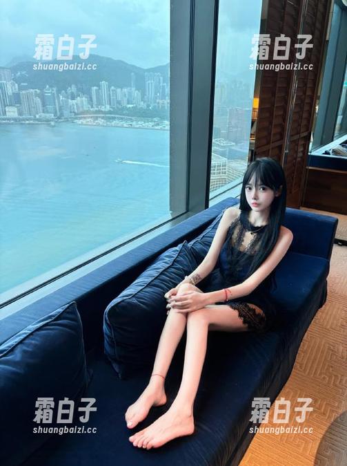 丽柜 - 精美写真免费图集：让“苏黎女神”带你进入她的奇幻世界，抓紧时间！