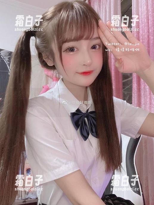 佳佳好难啊携手魅魔作品分享，带你畅游写真艺术的奇妙世界