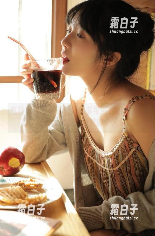 克拉女神 - 超乎想象的苏可可私拍内衣套图，让你领略到她独特的个人魅力