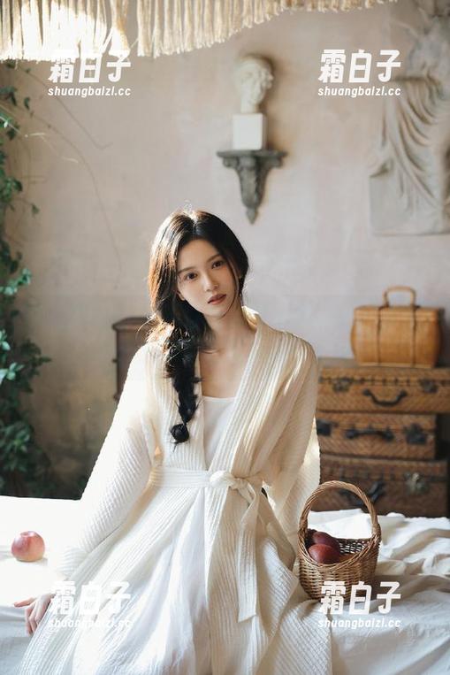 克拉女神 - 赵雨静校服作品集精选：穿越时光的校园风景，美丽依旧