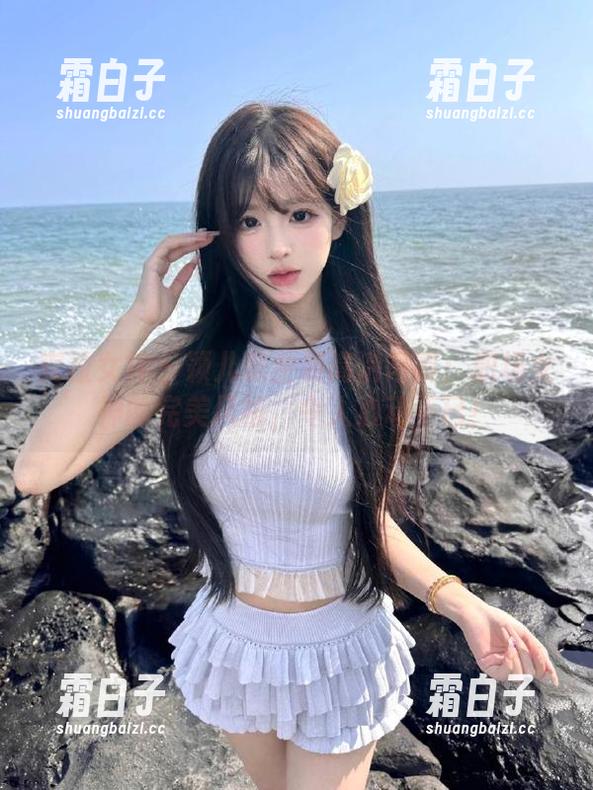 克拉女神 - 颖儿职业装高清写真：职场女神的完美风格，令人心动不已！