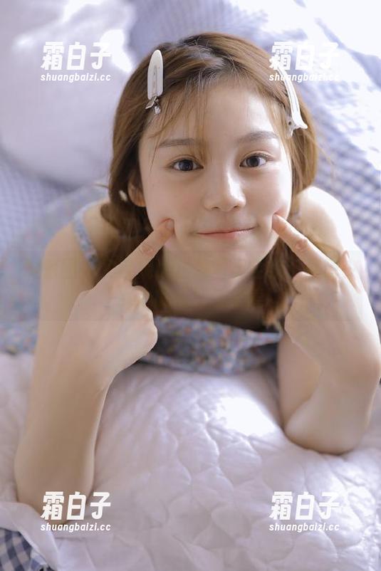 微密圈 - 兔宝妮to白裙写真全集：展现少女心的纯粹与柔美